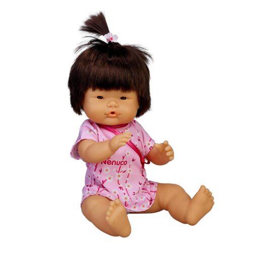 Muñeca Nenuco Asiática morena colección del mundo con kimono y coleta