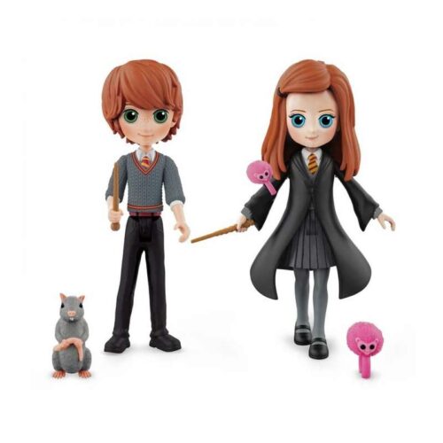 Ron y Ginny Weasley con varita acompañado de Scabbers y un Pygmy Puff