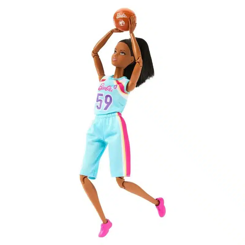 Muñeca Barbie afroamericana puedes ser jugadora de baloncesto HKT74 MATTEL - Imagen 2